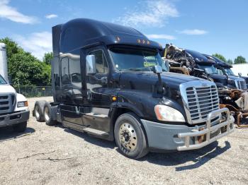  Salvage Freightliner Cascadia 1