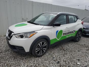  Salvage Nissan Kicks