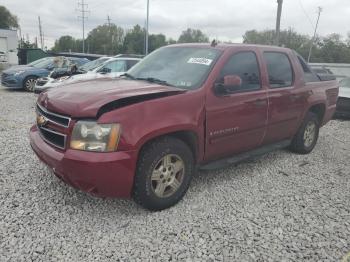  Salvage Chevrolet Avalanche