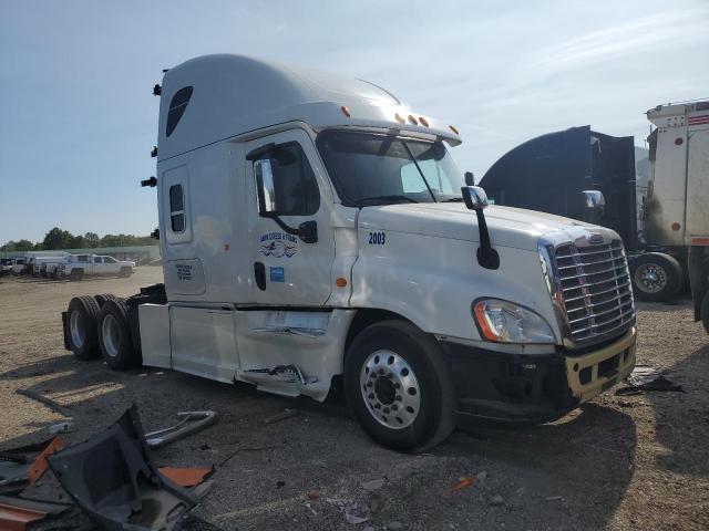  Salvage Freightliner Cascadia 1