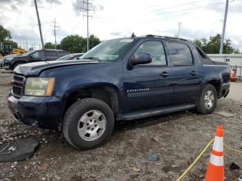  Salvage Chevrolet Avalanche