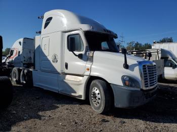  Salvage Freightliner Cascadia 1