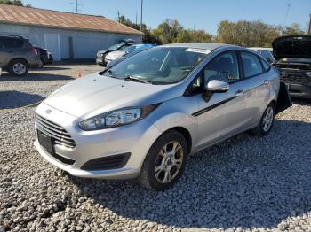  Salvage Ford Fiesta