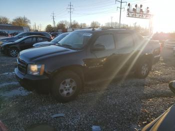  Salvage Chevrolet Avalanche