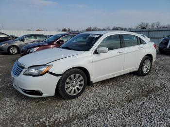  Salvage Chrysler 200