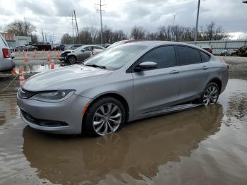  Salvage Chrysler 200