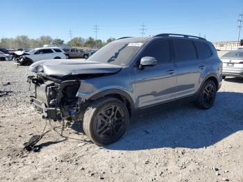  Salvage Kia Telluride