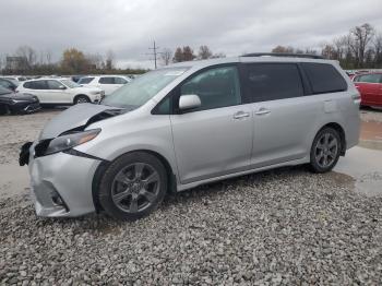  Salvage Toyota Sienna