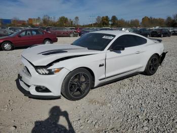  Salvage Ford Mustang