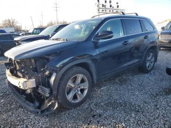  Salvage Toyota Highlander