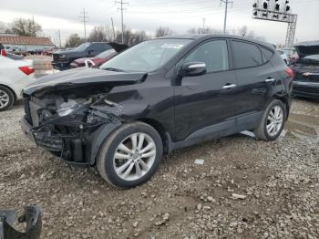  Salvage Hyundai TUCSON