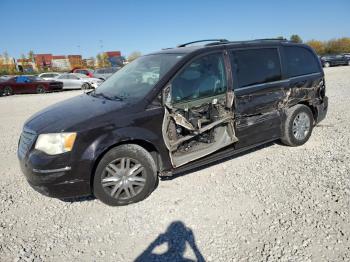  Salvage Chrysler Minivan