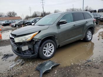  Salvage Toyota Highlander