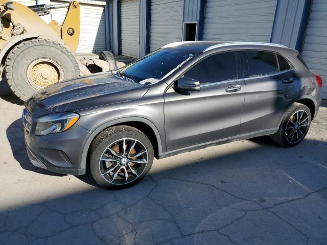  Salvage Mercedes-Benz GLA