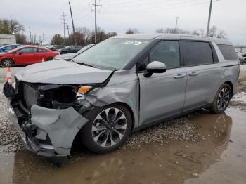  Salvage Kia Carnival