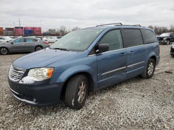  Salvage Chrysler Minivan