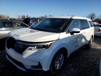  Salvage Kia Carnival