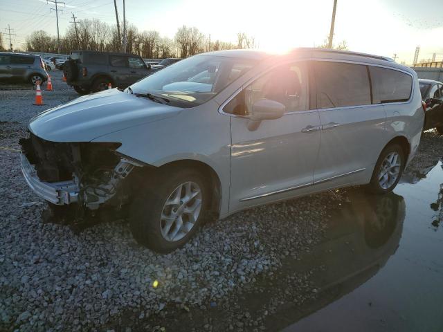  Salvage Chrysler Pacifica