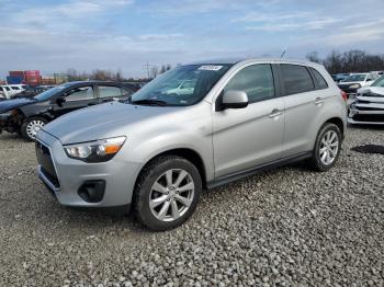  Salvage Mitsubishi Outlander