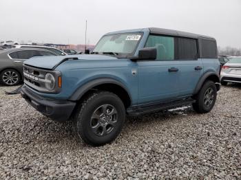  Salvage Ford Bronco