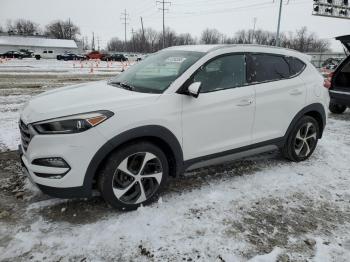  Salvage Hyundai TUCSON