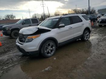  Salvage Ford Explorer