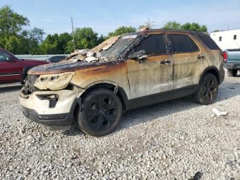  Salvage Ford Explorer