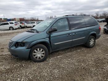  Salvage Chrysler Minivan