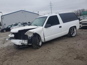  Salvage GMC Yukon