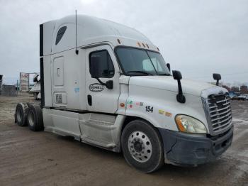  Salvage Freightliner Cascadia 1