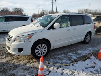  Salvage Volkswagen Routan