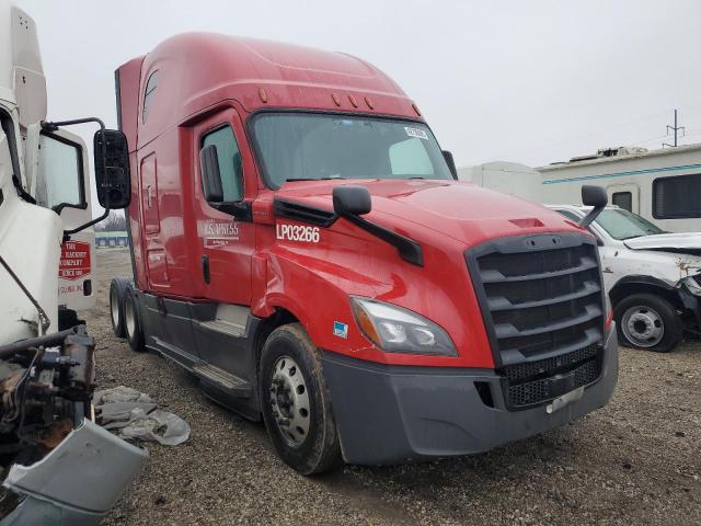  Salvage Freightliner Cascadia 1