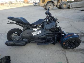  Salvage Can-Am Spyder