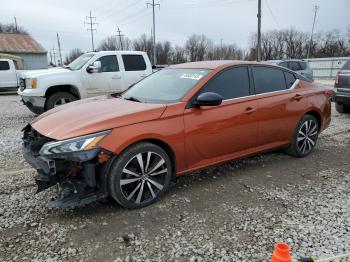  Salvage Nissan Altima