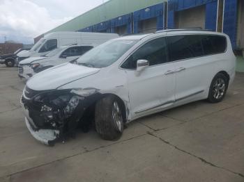  Salvage Chrysler Pacifica