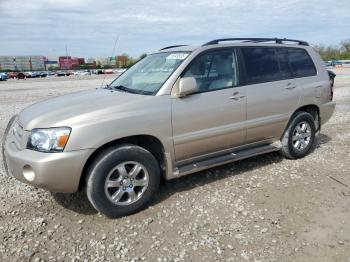  Salvage Toyota Highlander