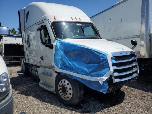  Salvage Freightliner Cascadia