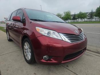  Salvage Toyota Sienna