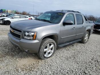  Salvage Chevrolet Avalanche