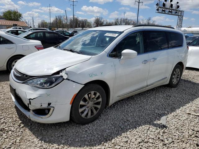  Salvage Chrysler Pacifica