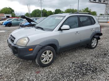  Salvage Hyundai TUCSON
