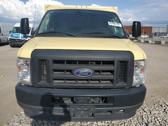 Ford Econoline E450 Super Duty Cutaway Van Image 8