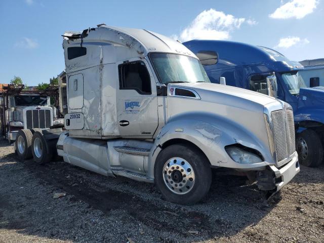  Salvage Kenworth T680