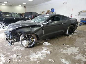 Salvage Ford Mustang