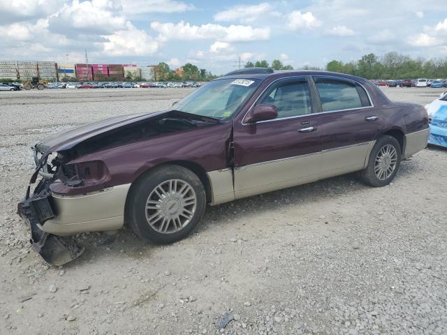 Salvage Lincoln Towncar
