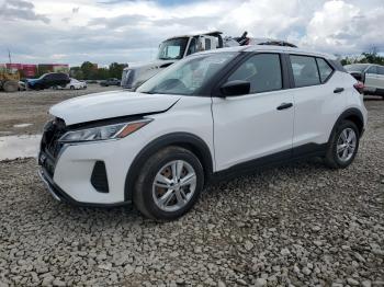  Salvage Nissan Kicks