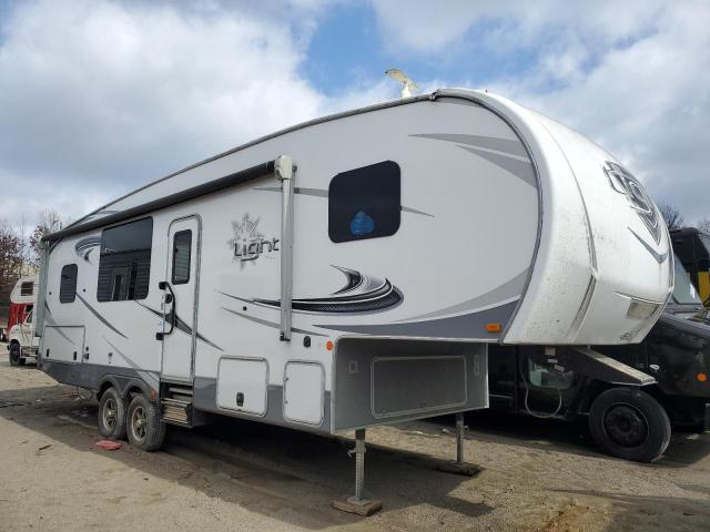  Salvage Camper 5th Wheel