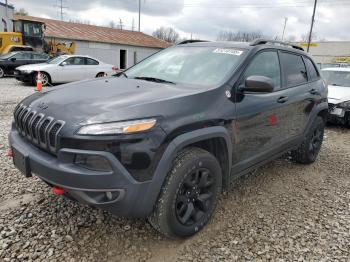  Salvage Jeep Cherokee
