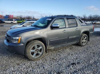  Salvage Chevrolet Avalanche