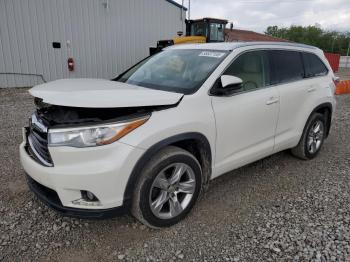  Salvage Toyota Highlander